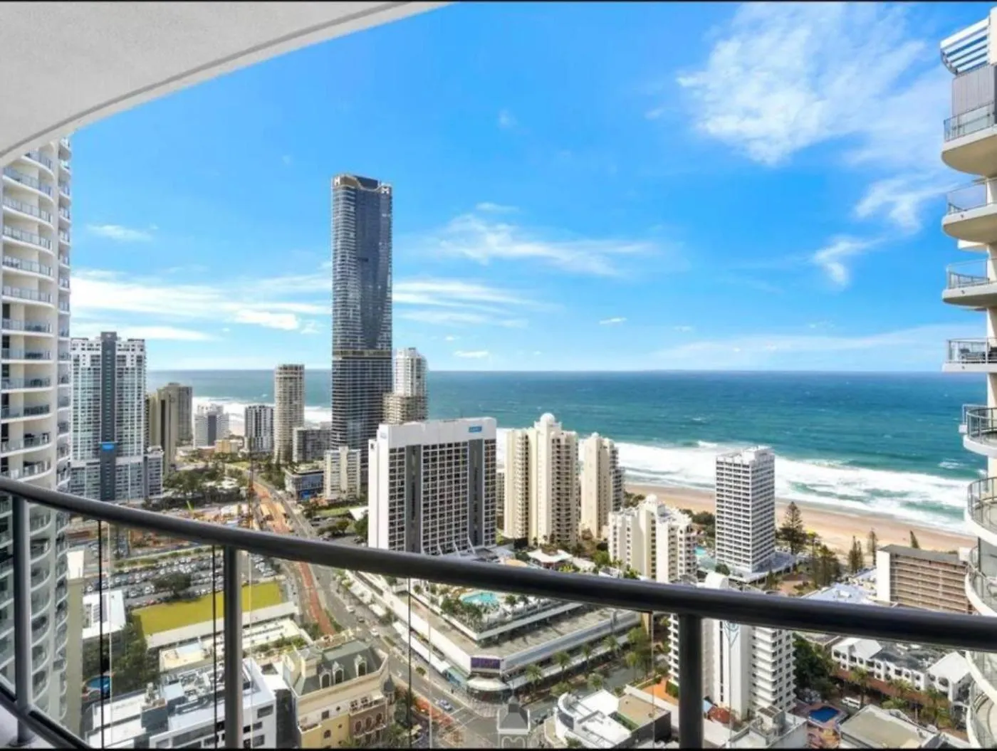Cloud9 At Chevron Towers Apartment Gold Coast Australia